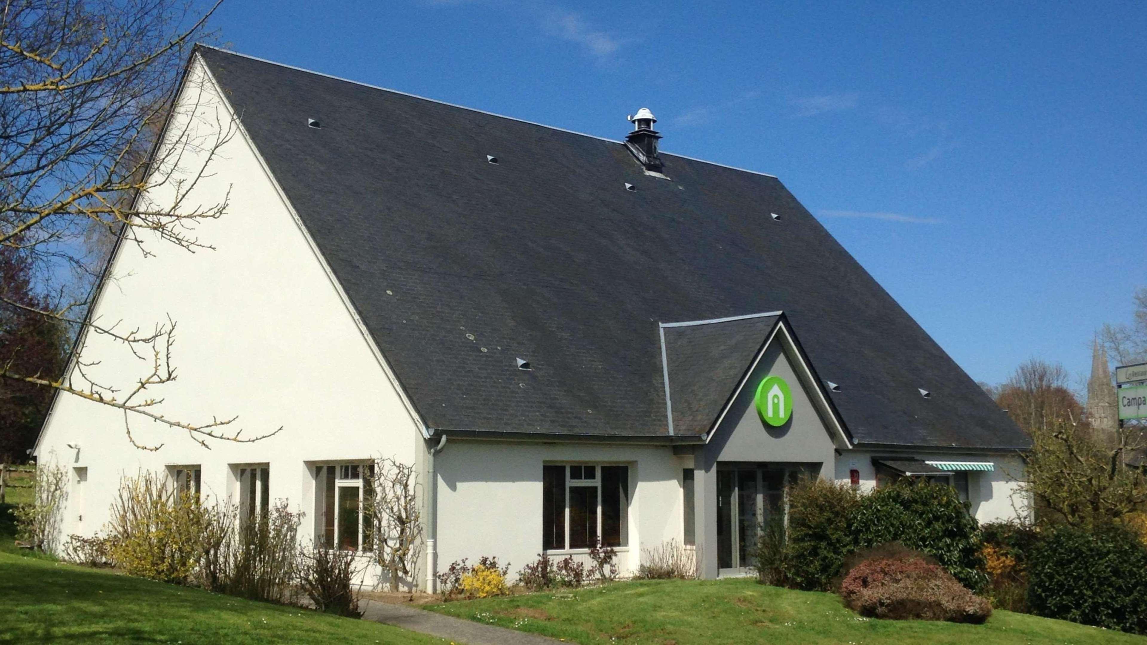 Campanile Bayeux Hotell Eksteriør bilde